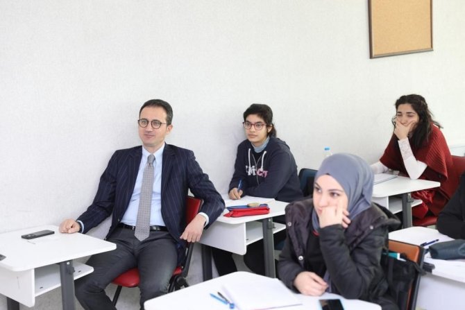 Kayapınar Belediyesinden Dev Eğitim Desteği