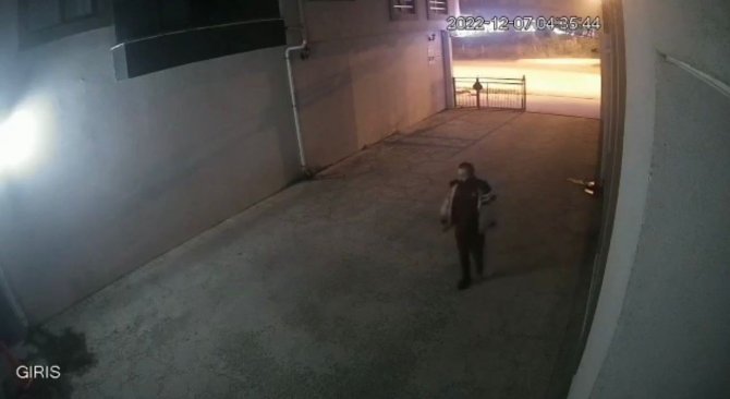 Kendi Bisikleti Gibi Aldı Gitti