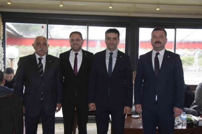 Altıeylül Mhp İlçe Başkanı Alper Okçelik Oldu