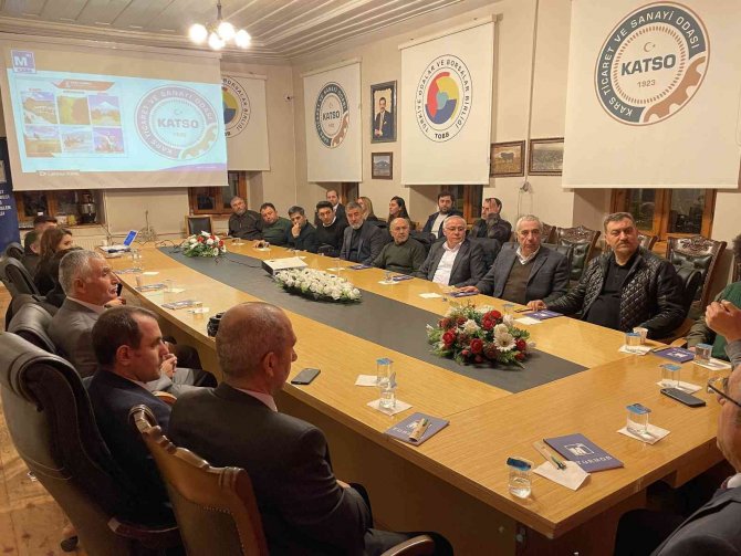 Kars’ta Kuyumculara Seminer Verildi