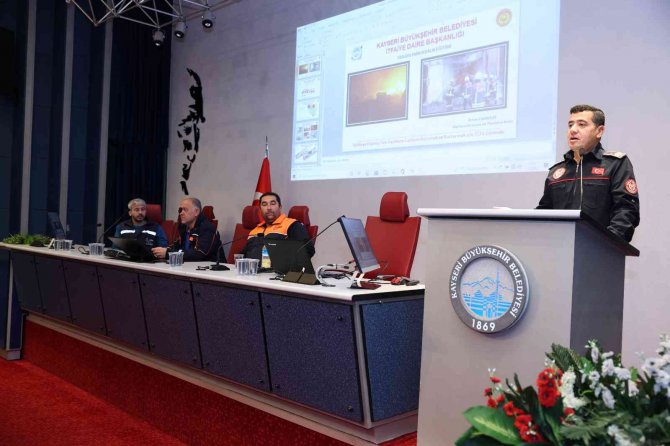 Büyükşehir İ̇tfaiyesi’nden Personele Hizmet İçi Eğitim