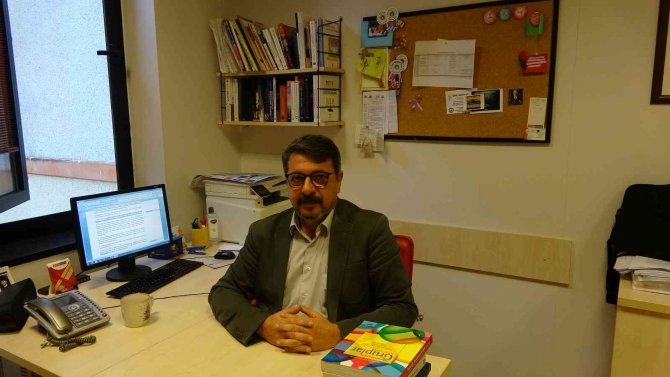 Uzmanından Uyarı: "Çocukların Modelleme Riski Var"