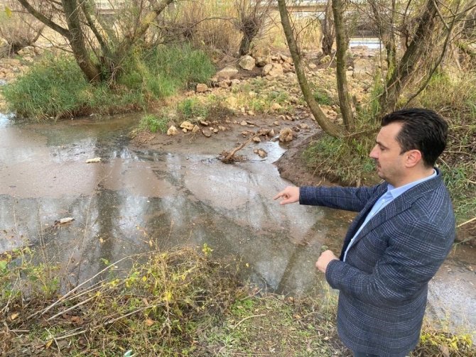 Gediz Nehri İçin Tehlike Çanları Çalıyor