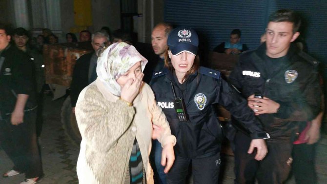 Yangında Can Pazarı: 20 Kişi Dumandan Etkilendi