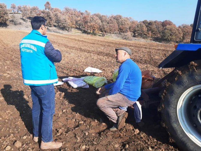 Şaphane’de Tritikale Demonstrasyonu İçin Ekimler Yapıldı