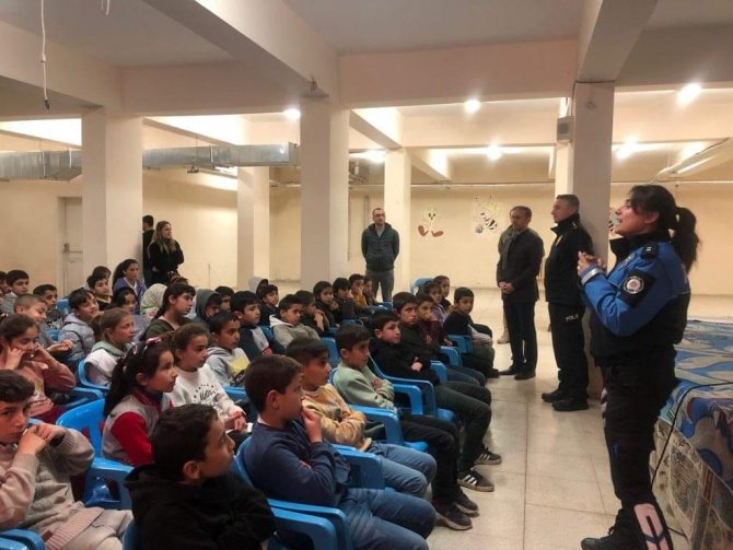 İ̇dil Polisi Minik Öğrencileri Bilgilendirdi