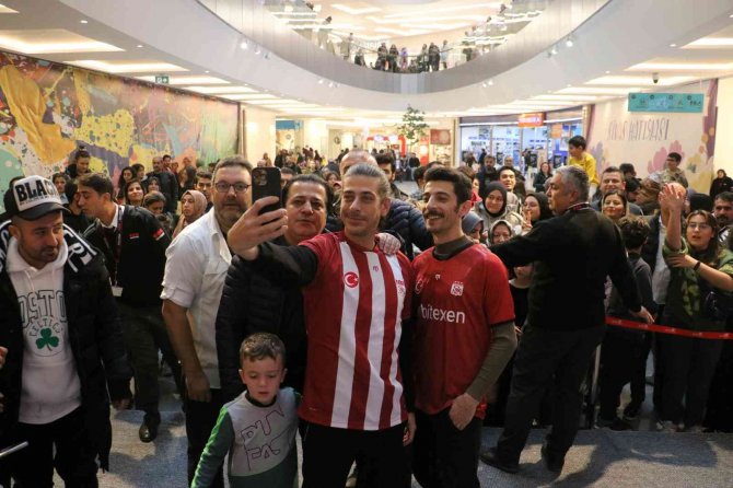 ‘Sil Baştan Kaynanam’ Sivaslılarla Buluştu