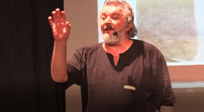 "Mandıra Filozofu" Ankaralıları Kahkahaya Boğdu