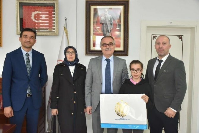 Türkiye Şampiyonu Ecrin Turunç’a Tebrik