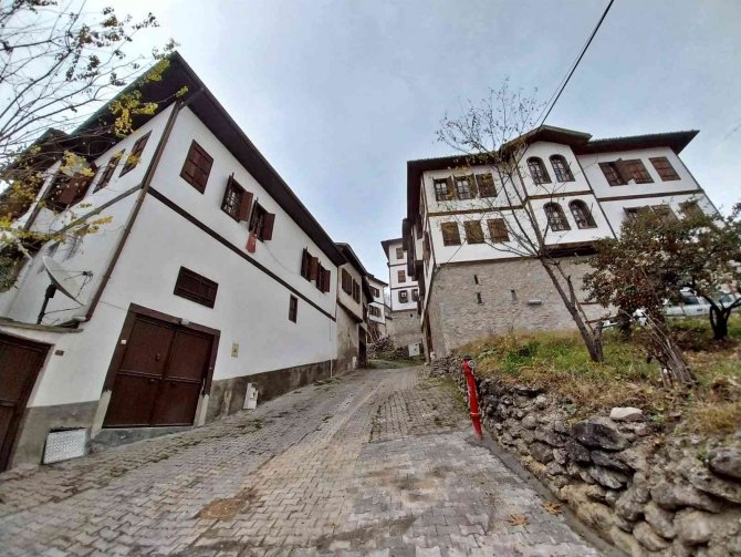 Yangın Hidrantları İle Dolapların Kontrolleri Yapıldı