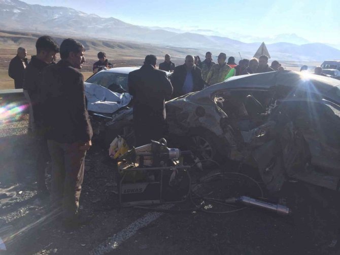 Van’da Trafik Kazası; 1 Ölü, 6 Yaralı
