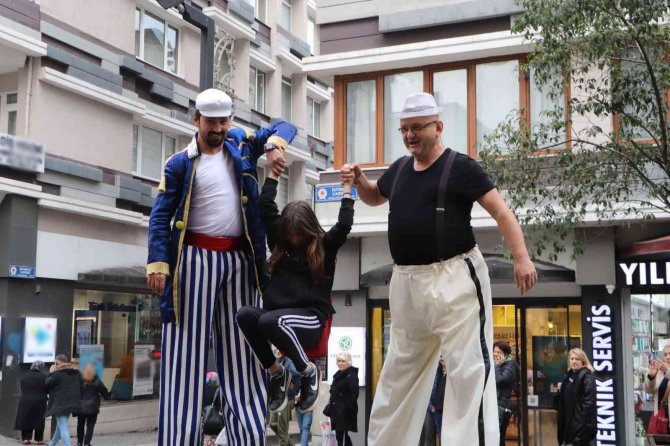 Tahta Bacak Cambazı Baba-oğul Türkiye’de Tek