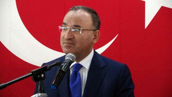 Bakan Bozdağ: “Ben Adalet Terazisi Dosdoğru Tartsın Diye Konuşmuyorum”