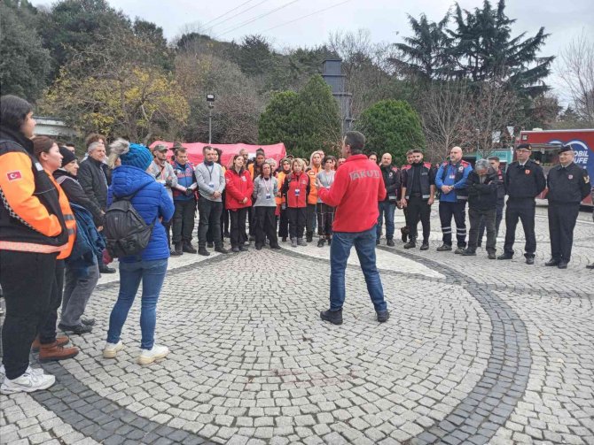 İ̇stanbul’da Afet Gönüllülerine Eğitim Verildi