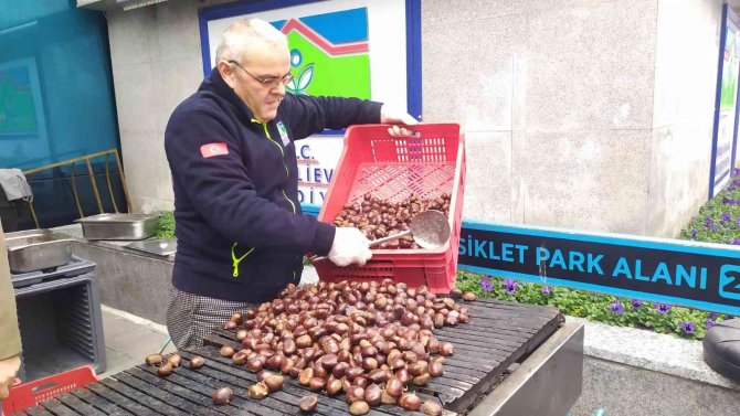 Bahçelievler’de Kestane Festivali’nde 5 Ton Kestane Dağıtıldı