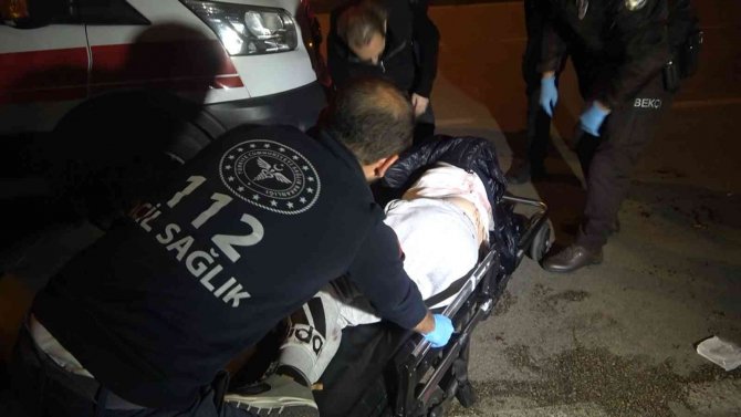 Tartıştığı Arkadaşını 3 Yerinden Bıçakladı