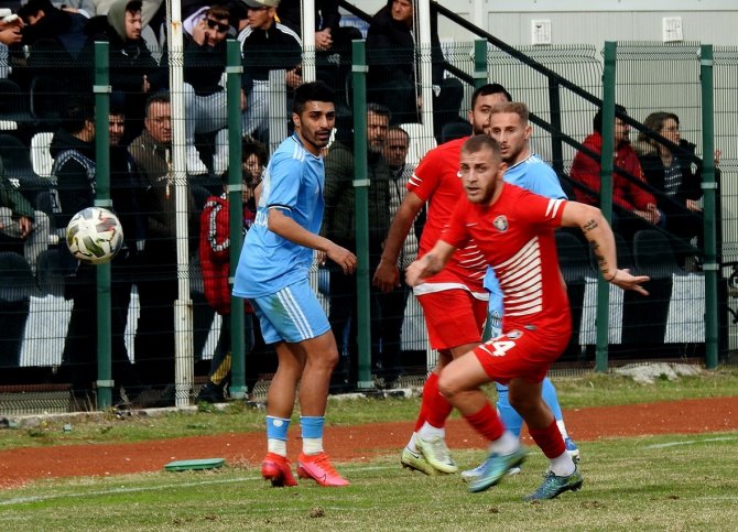 Çeşme Belediyespor Sahasında 3-1 Galip