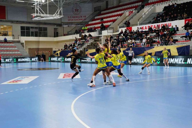 Ehf Kadınlar Şampiyonlar Ligi: Kastamonu Belediyespor: 23 - Metz Handball: 28