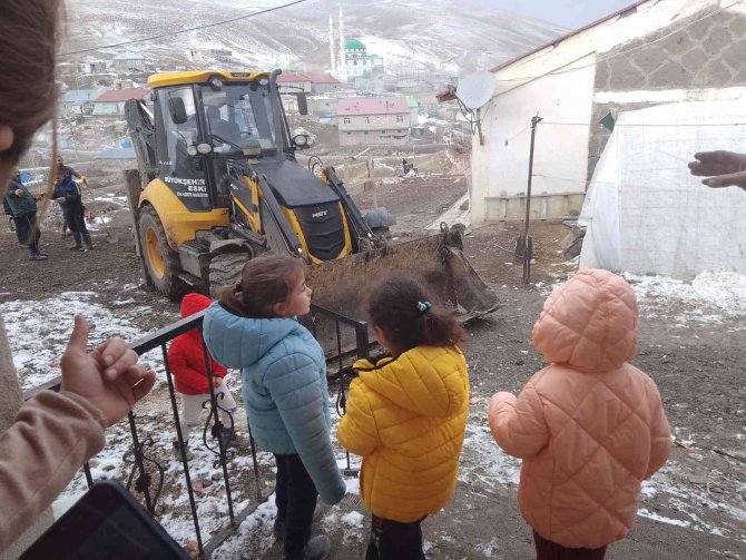Tekman’da Anasınıfı İçin Eski̇ Ekipleri Harekete Geçti
