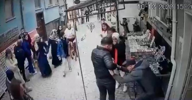 Eskişehir’e Gezmeye Gelen Genç Bıçaklı Saldırıya Uğradı