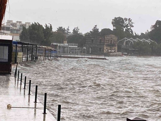 Bodrum’u Fırtına Vurdu