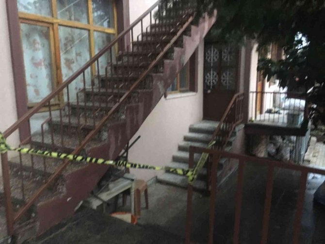 Eğirdir’de Eşini Öldüren Katil Zanlısı Koca Tutuklandı