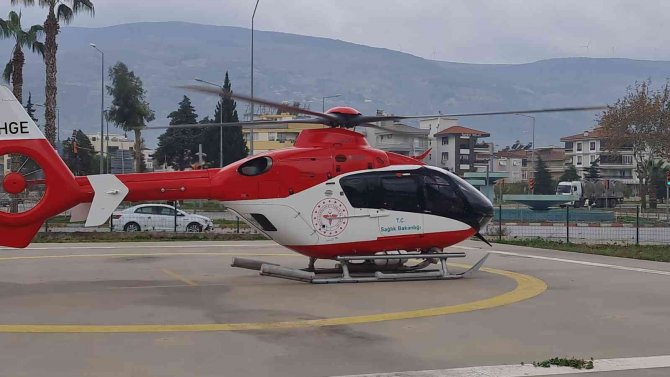 Kalp Krizi Geçiren Adamın Yardımına Ambulans Helikopter Yetişti