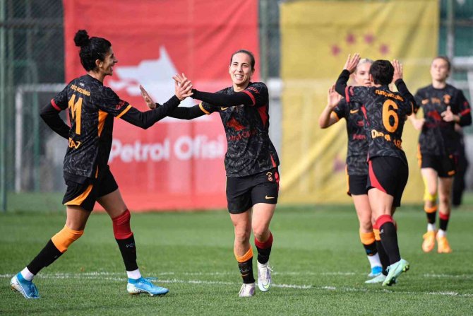 Kadın Futbol Süper Ligi: Galatasaray Petrol Ofisi: 13 - Kireçburnu: 1