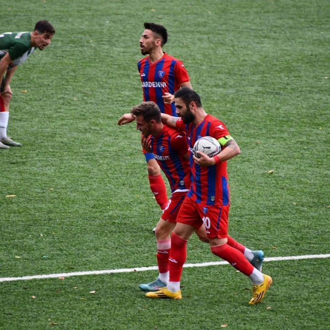 Karabük İ̇dman Yurdu, Kozlu Galibiyeti İle Liderliğini Sürdürdü