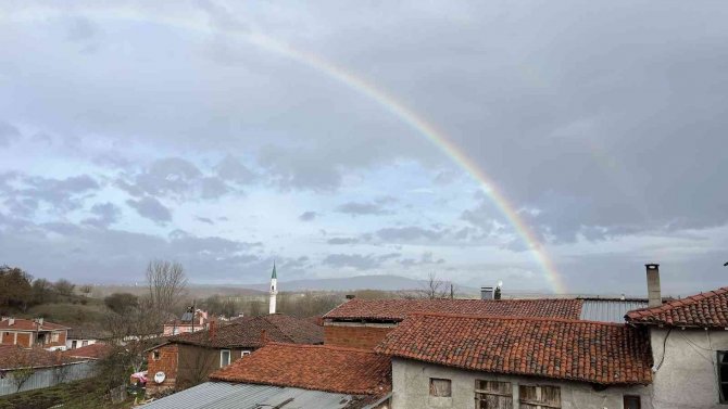 Çan’da Gökkuşağı Görenleri Hayran Bıraktı