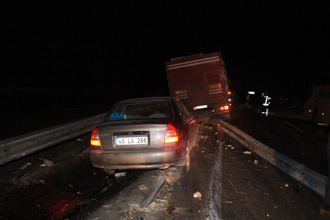 Manisa’da 4 Araçlı Zincirleme Kaza: 1 Yaralı