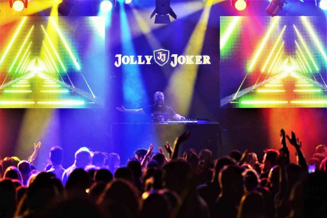 Bursalılar Nihat Sırdar İle 90’ları Yaşadı