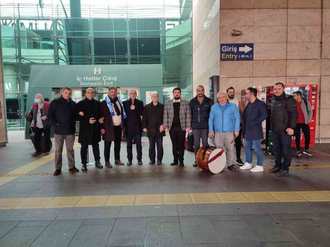 Esav Erzurumspor’u Yalnız Bırakmadı