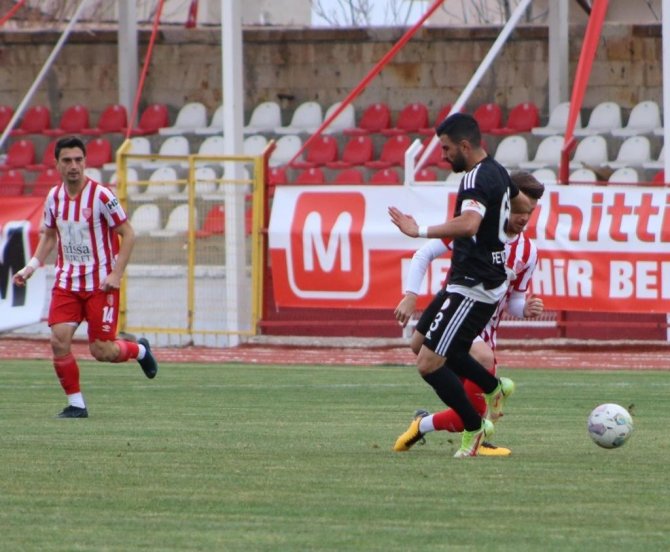 Tff 3. Lig: Nevşehir Belediyespor: 3 - Karbel Karaköprü Belediyespor: 1