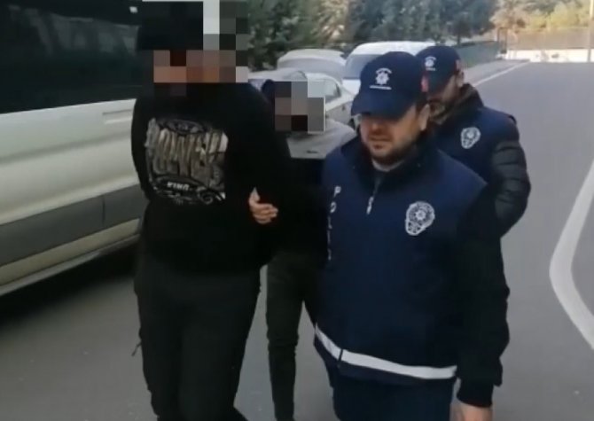 İ̇ş Yerinden Hırsızlık Şüphelisi 2 Şahıs Tutuklandı