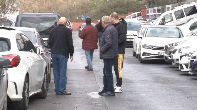 İ̇kinci El Araçta Yıl Sonu Hareketliliği; “Telefonlar Susmuyor”