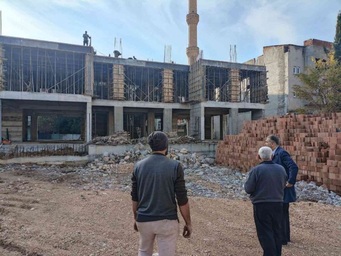 Vali Çuhadar, Okul Ve Cami İnşaatlarında İncelemelerde Bulundu