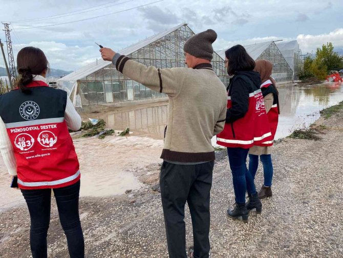 Antalya’da Selden Etkilenen Vatandaşlar İçin 8 Psikososyal Destek Ekibi Sahada