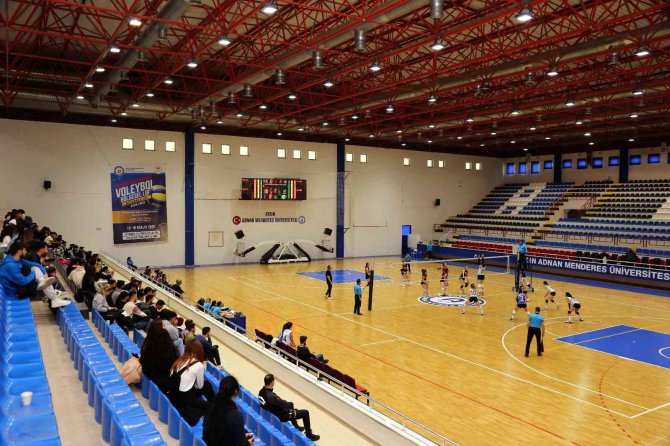 Üniversiteler Arası Voleybol Bölgesel Lig Müsabakaları Adü Ev Sahipliğinde Başladı