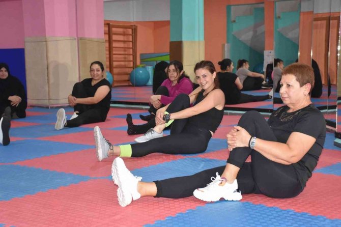 Germencikli Kadınlar Spor Kurslarını Çok Sevdi