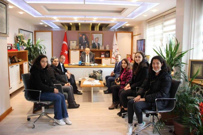 Aydın İ̇l Milli Eğitim Müdürü Okumuş, Patent Başvuruları Kabul Edilen Okulu Ağırladı