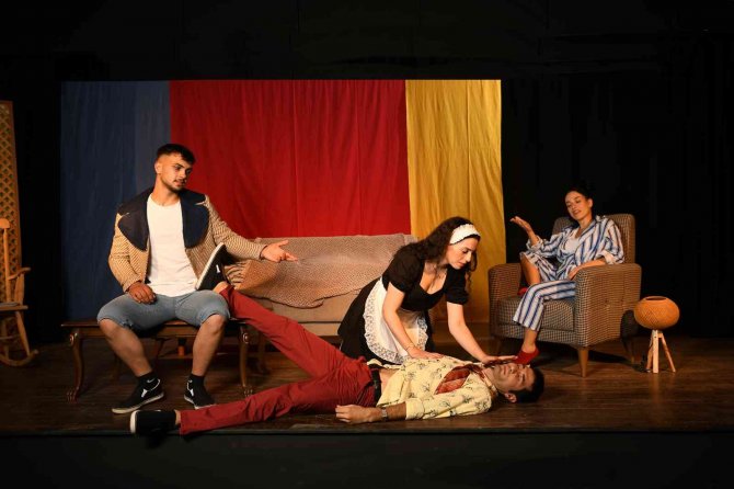 "Beni Kim Öldürdü" İzleyiciyle Buluştu