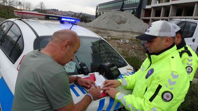 Emniyetten Kış Lastiği Denetimi Ve ‘Kades’ Bilgilendirmesi