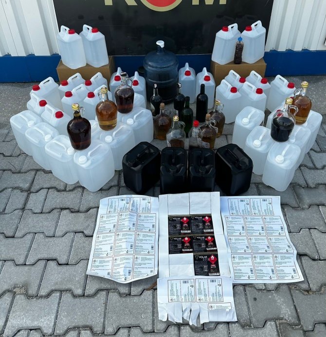Tütün, Alkol Ve Akaryakıt Kaçakçılığı Yapan 3 Kişi Yakalandı