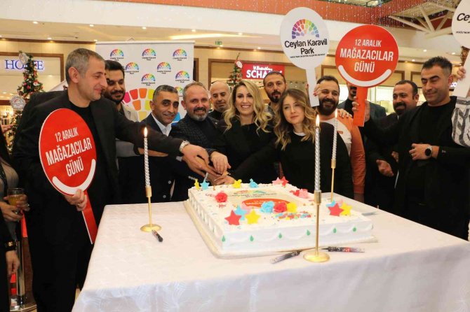 Ceylan Karavil Park Avm’de, 12 Aralık Mağazacılar Günü Etkinliği