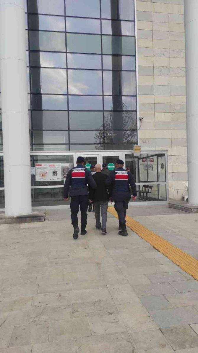 Elazığ’da 61 Yıl 7 Ay Cezası Olan 12 Zanlı Jasat Tarafından Yakalandı