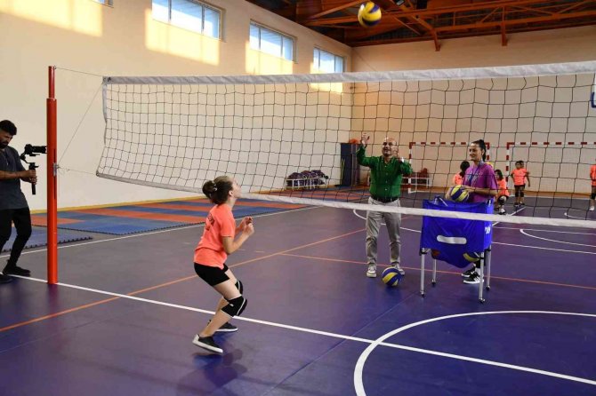 Sporcu Fabrikası Altınova