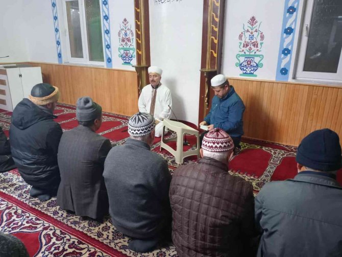 Gediz’in Dörtdeğirmen Köyünde Sabah Namazı Buluşması