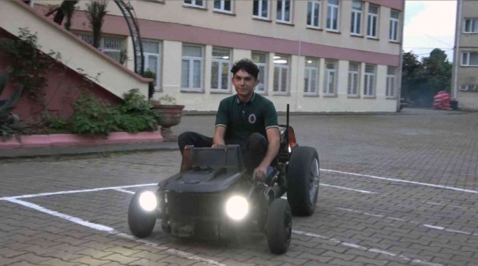 Lise Öğrencisi Hurdaya Ayrılan Parçalardan Araba Yaptı