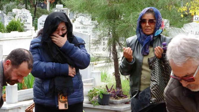 Yeşilçam’ın Emektar Oyuncusu Hayal Sirer Son Yolculuğuna Uğurlandı